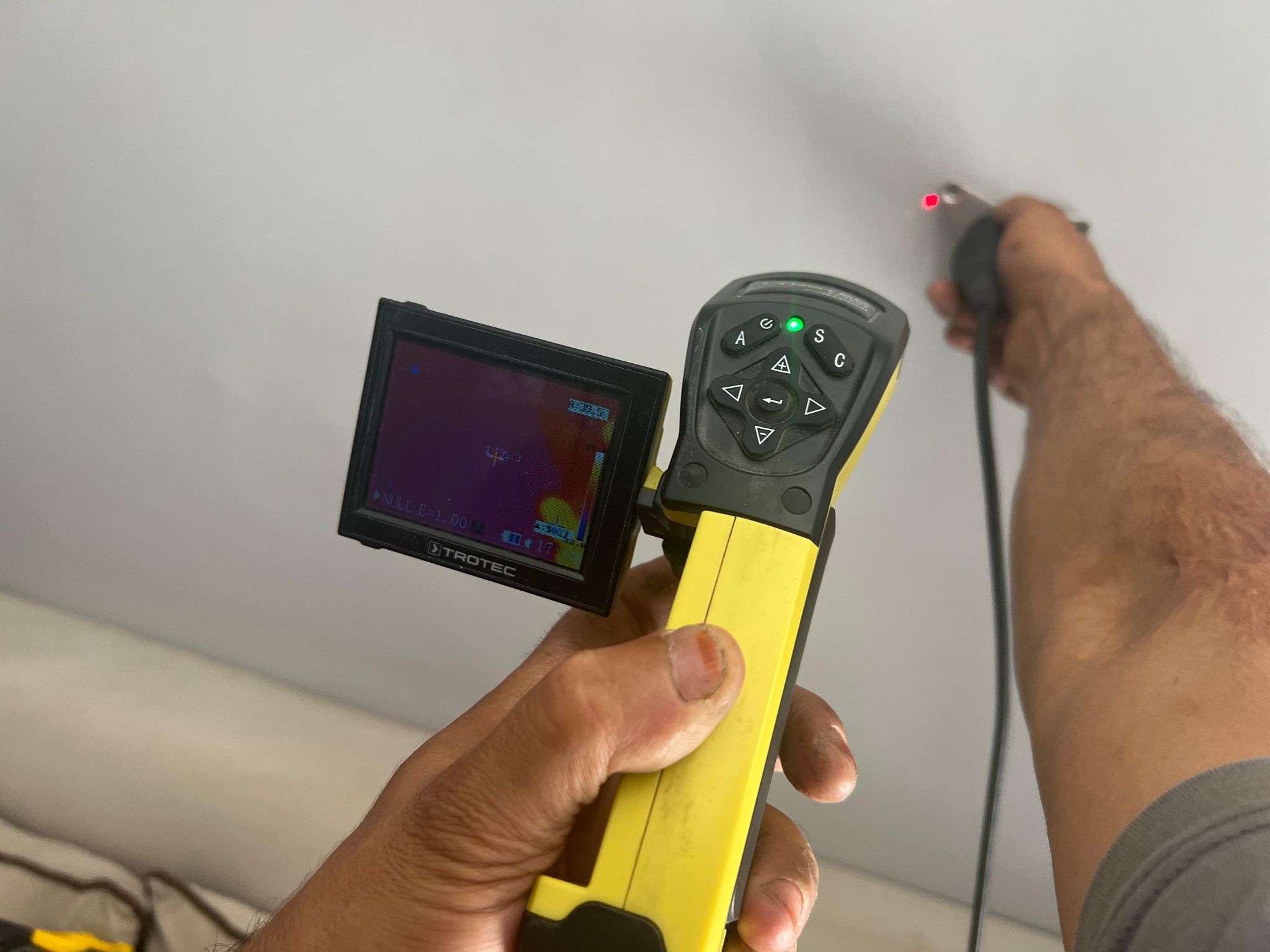 Modern Teknolojiyle Donatılmış Cihazlarla Kırmadan ve Dökmeden Tesisat Onarımı